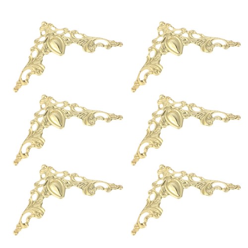 Assorted metal corner - metal,